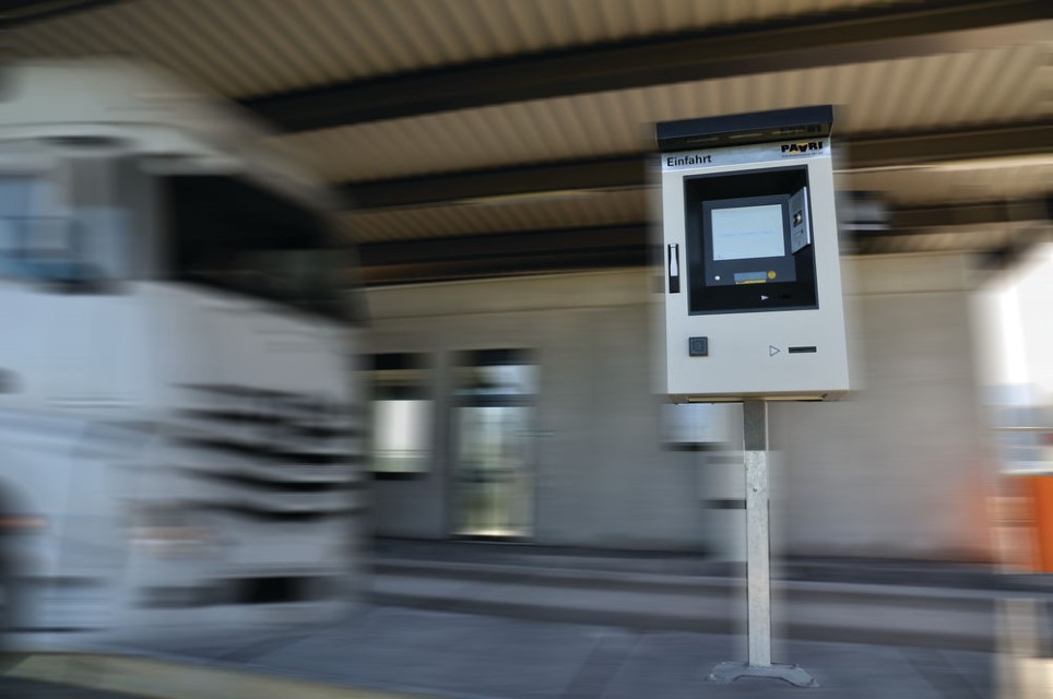 Industrie 4.0 = Self Check In Terminal 4.0